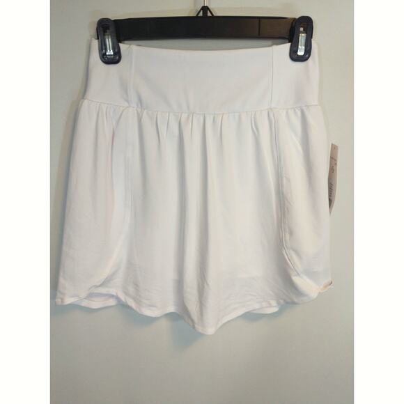 NWT Nanette Lepore Compression White Skort - Size S - White Tennis Golf Active - Picture 1 of 7